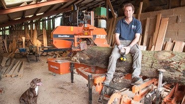 Egy farmer LT20-as fűrészgépet használ a nyereség növelésére az Egyesült Királyságban